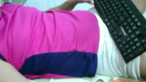 Snapshot of kamilo69_ chatting on 06/15/26, 04:15 Kamilo online show from 06/15/26, 04:15