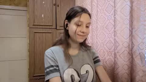 Mari  Simmons online show from 11/14/25, 08:13