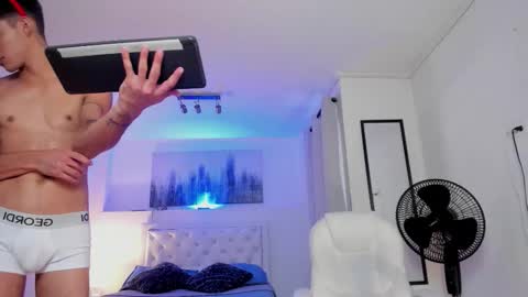 Kami online show from 12/15/25, 07:07