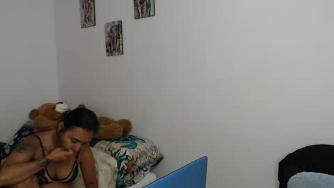 kammy   y   camila online show from 09/11/25, 09:37