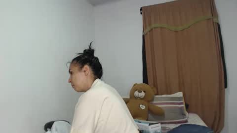 Snapshot of kammy_cami chatting on 05/04/26, 12:01 kammy y camila online show from 05/04/26, 12:01