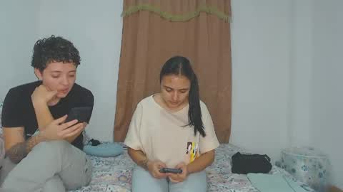 Snapshot of kammy_cami chatting on 06/01/26, 11:17 kammy y camila online show from 06/01/26, 11:17
