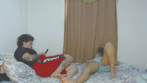 Snapshot of kammy_cami chatting on 06/03/26, 02:33 kammy y camila online show from 06/03/26, 02:33
