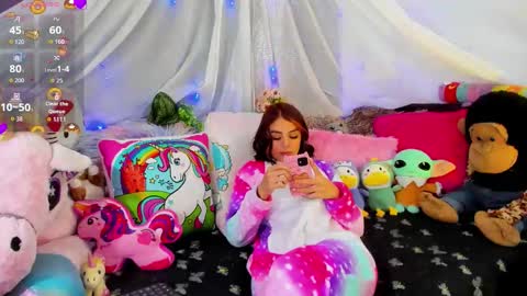 hello  Im Danni online show from 11/15/25, 01:51