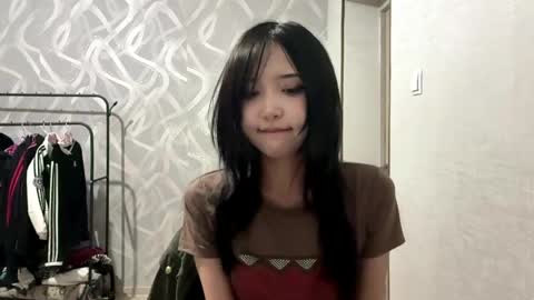 Snapshot of kanishabroadstone chatting on 05/11/26, 02:45 Lily online show from 05/11/26, 02:45