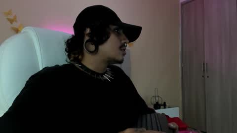 Snapshot of kaoz_23_ chatting on 10/20/25, 02:45 KaoZ  Goeth online show from 10/20/25, 02:45