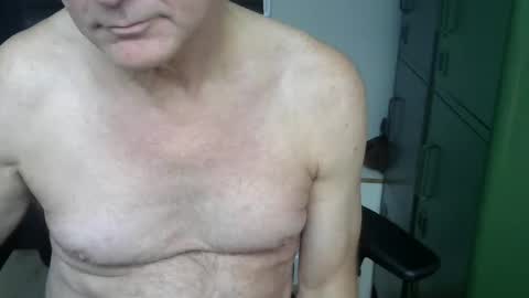 Snapshot of kapitein_rob chatting on 12/08/24, 11:35 Robbie online show from 12/08/24, 11:35