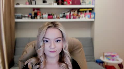Snapshot of kara_smith_ chatting on 06/19/26, 11:08 Kara. Off from 15th till 24th of December online show from 06/19/26, 11:08