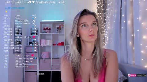 Julia online show from 01/31/25, 08:43