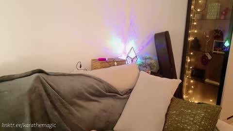 I am here around 5am GMT karathemagic online show from 02/22/25, 11:02