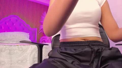 Karely online show from 02/08/26, 01:25