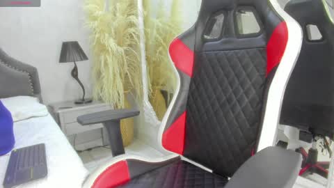 Karely online show from 03/30/26, 01:12