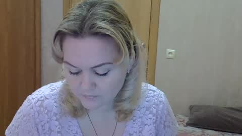 karennelsonx online show from 03/10/25, 09:21