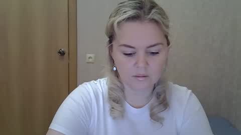 karennelsonx online show from 03/03/26, 10:32