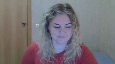 Snapshot of karennelsonx chatting on 06/24/26, 10:58 karennelsonx online show from 06/24/26, 10:58