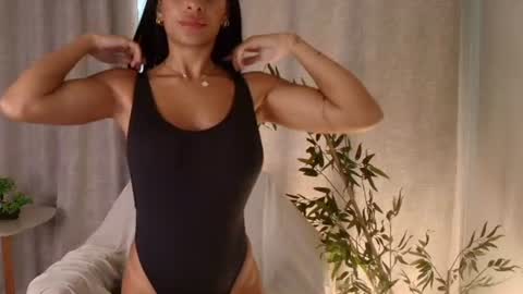 kari_brooks online show from 06/19/26, 11:14