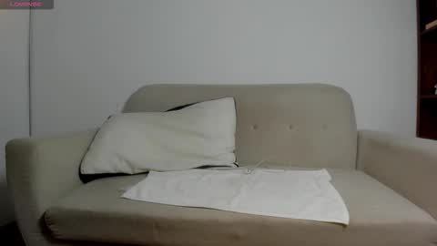 Snapshot of karimthompson chatting on 10/24/25, 01:51 Karim online show from 10/24/25, 01:51