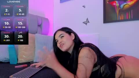 Snapshot of karin_grey69 chatting on 02/05/25, 08:32 Karin    online show from 02/05/25, 08:32