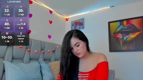 Snapshot of karin_grey69 chatting on 03/08/25, 08:33 Karin    online show from 03/08/25, 08:33