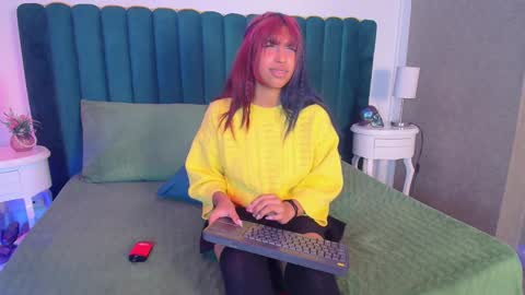 Snapshot of karin_ks chatting on 02/08/25, 09:13 Karina online show from 02/08/25, 09:13
