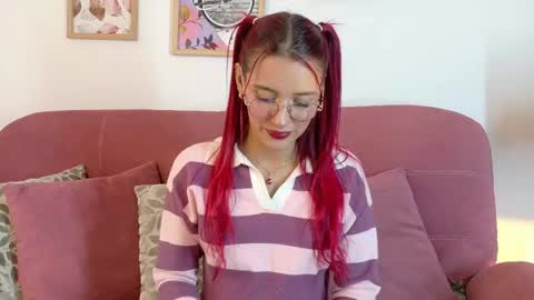 Snapshot of karina2smith chatting on 05/27/26, 07:00 karina online show from 05/27/26, 07:00