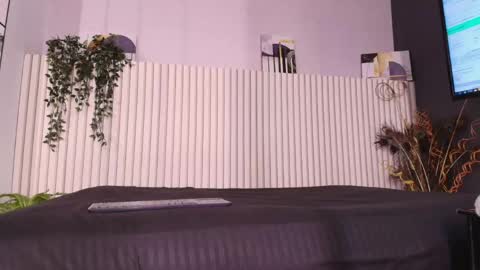 Snapshot of karina_gomez_18 chatting on 06/05/26, 11:27 Kari online show from 06/05/26, 11:27