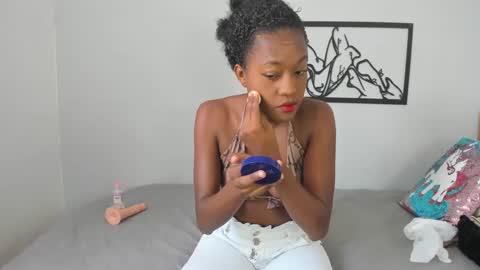 Snapshot of karina_lopez7 chatting on 10/07/25, 02:47 karina_lopez7 online show from 10/07/25, 02:47