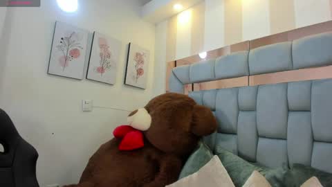 Karina online show from 05/12/26, 05:21