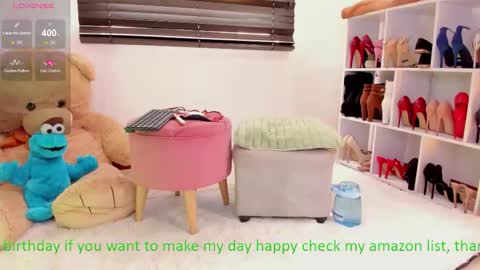 Karina  online show from 10/26/25, 05:19