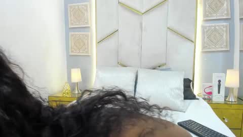 karinaacox online show from 03/26/26, 01:17