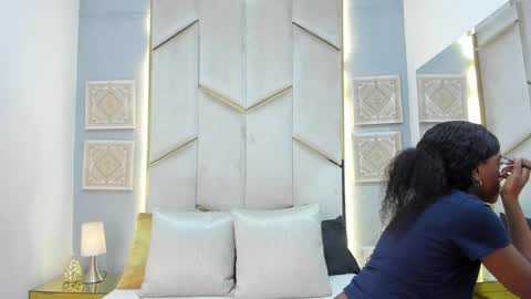 karinaacox online show from 03/28/26, 12:16