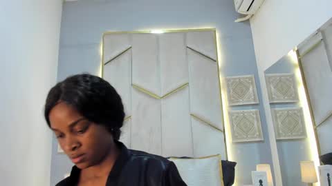 karinaacox online show from 04/20/26, 12:30