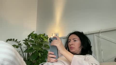 Snapshot of karinablair chatting on 01/24/25, 07:41 Karina online show from 01/24/25, 07:41