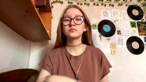 Karina online show from 03/29/26, 08:36