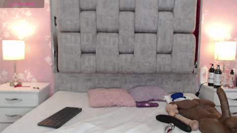 KarinaSimonz online show from 12/29/24, 07:43