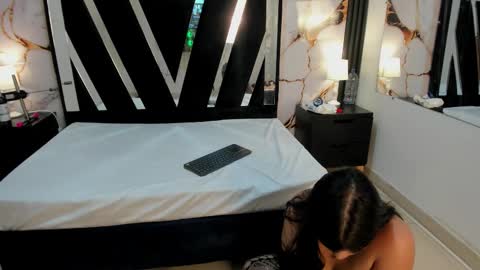 KarinaSimonz online show from 09/12/25, 08:42