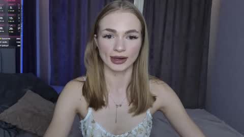 Snapshot of karinchik544 chatting on 11/05/25, 09:53 karinchik544 online show from 11/05/25, 09:53