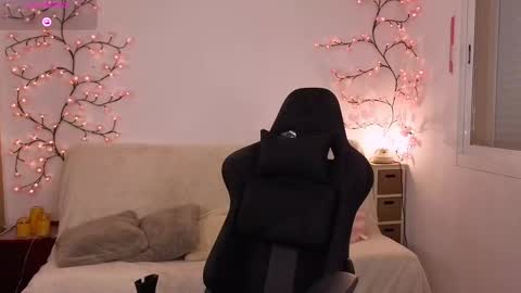 Snapshot of karinchik_ chatting on 02/21/26, 08:54 Karina online show from 02/21/26, 08:54