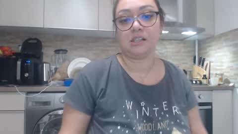 Karin online show from 12/24/24, 10:33