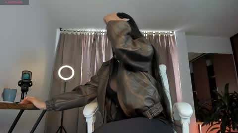 Karin online show from 02/12/26, 02:23