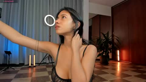 Snapshot of karinnixx chatting on 05/28/26, 04:48 Karin online show from 05/28/26, 04:48