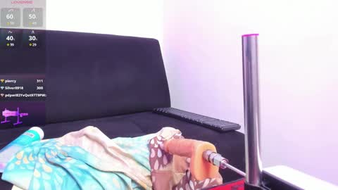 Snapshot of karisexyebony chatting on 02/16/25, 05:59 karisexyebony online show from 02/16/25, 05:59
