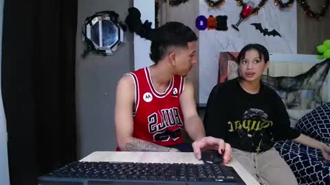 KARLA Y KALVIN online show from 10/31/25, 02:56