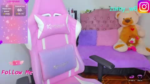Snapshot of karla_cutee1 chatting on 04/27/26, 05:05 karla online show from 04/27/26, 05:05