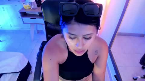 Karla Gonzaless online show from 05/26/26, 06:37