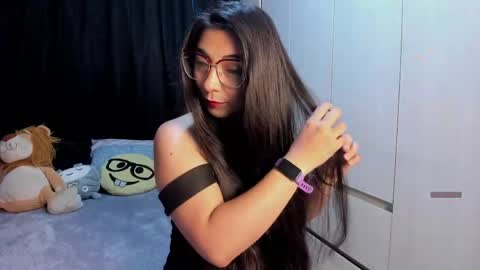 Karla  online show from 04/29/26, 10:52