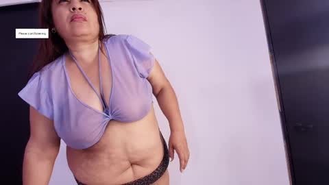 Snapshot of karla_hilton01 chatting on 06/04/26, 12:00 Karla online show from 06/04/26, 12:00