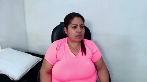 Snapshot of karla_hilton1 chatting on 01/11/26, 12:32 karla_hilton1 online show from 01/11/26, 12:32