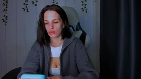 Snapshot of karla_lim chatting on 05/18/26, 07:14 karla_lim online show from 05/18/26, 07:14