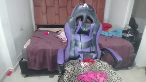 Snapshot of karla_robinson_ chatting on 12/10/24, 02:38 KARLA online show from 12/10/24, 02:38